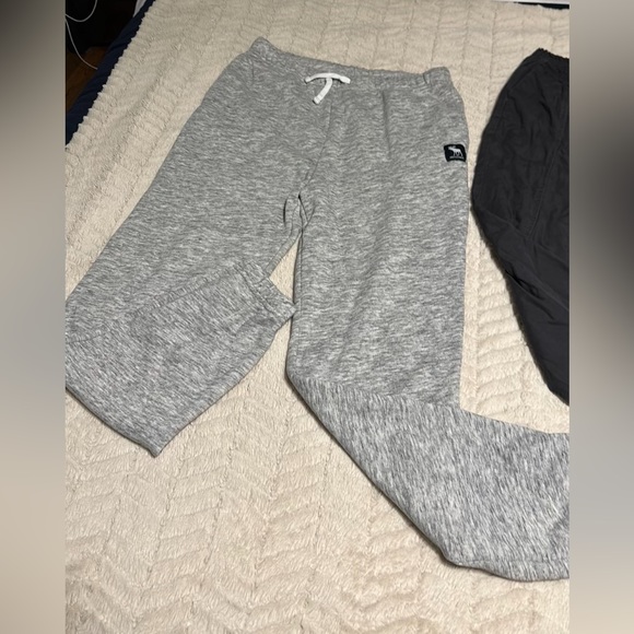 2 Set Of Abercrombie Pants SOLD TOGETHER - Picture 2 of 3